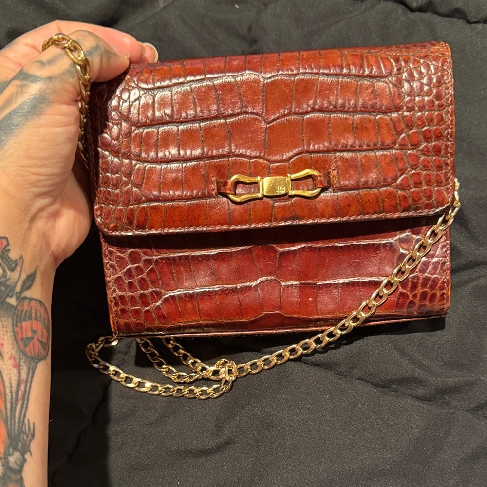 Vintage Liz Claiborne Brown Croc print Leather purse w/gold detachable Chain